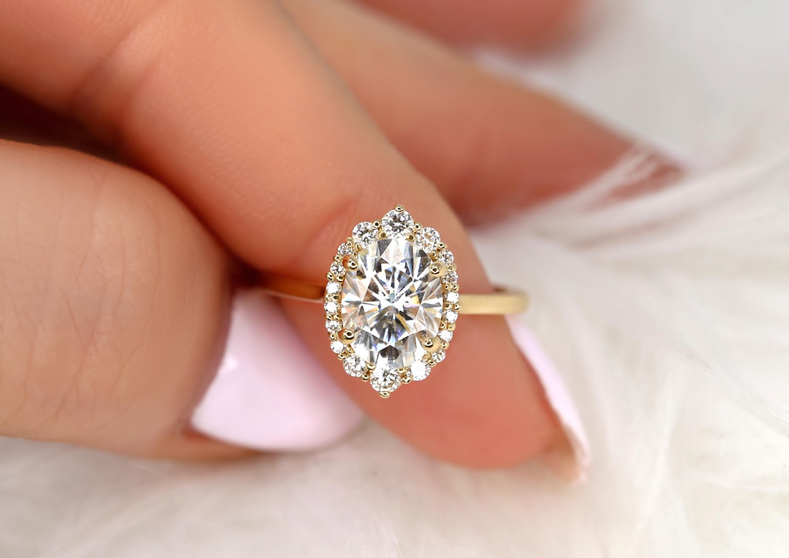Buying Diamond Rings Online: What Most People Overlook